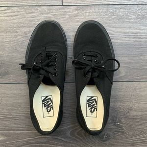 All black low top lo pro vans , mens size 6.5 , womens 8